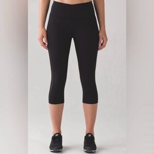 Lululemon Black Capri Leggings